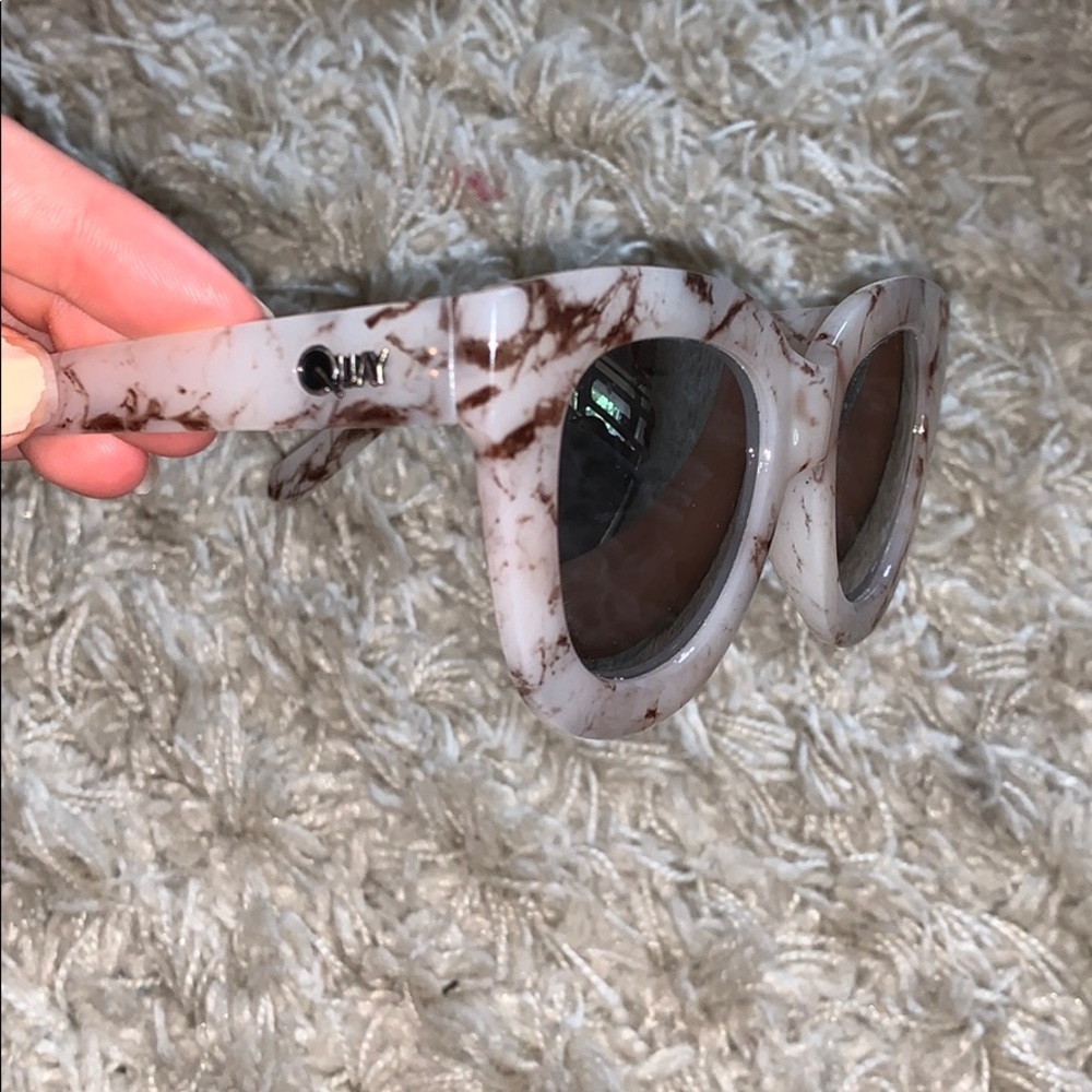 Quay Marble Sunglasses